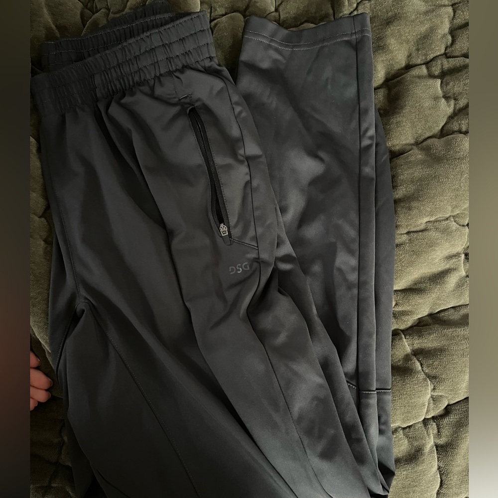 Men’s DSG athletic pants size medium grey
